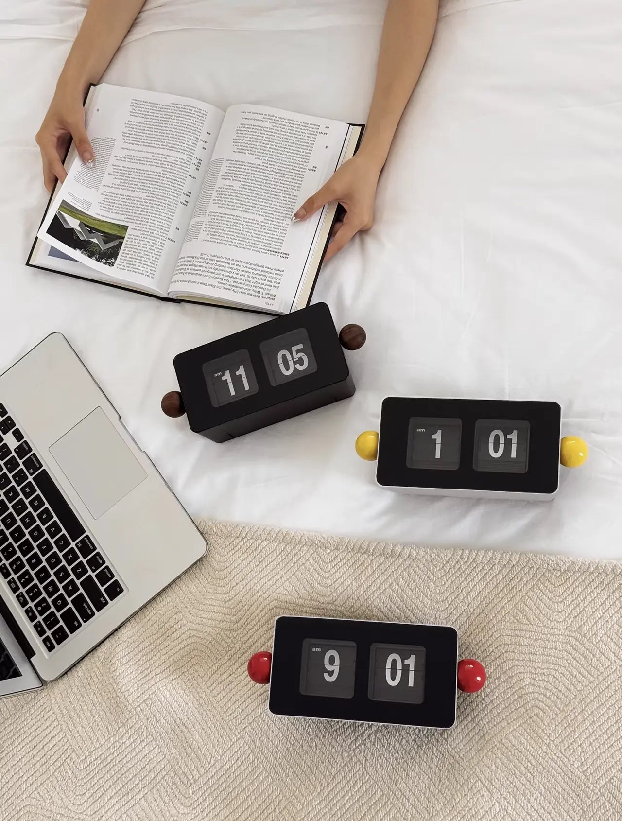 Homeside Ball Auto Flip Clock - Time Will Flip