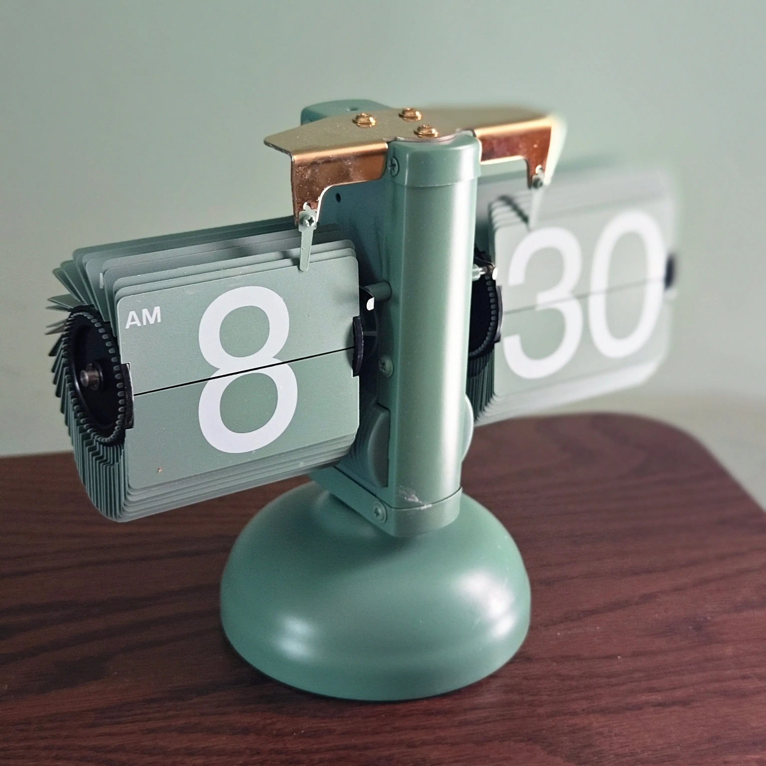 MIDCLOCK Home Decor Flip Clock Time Will Flip