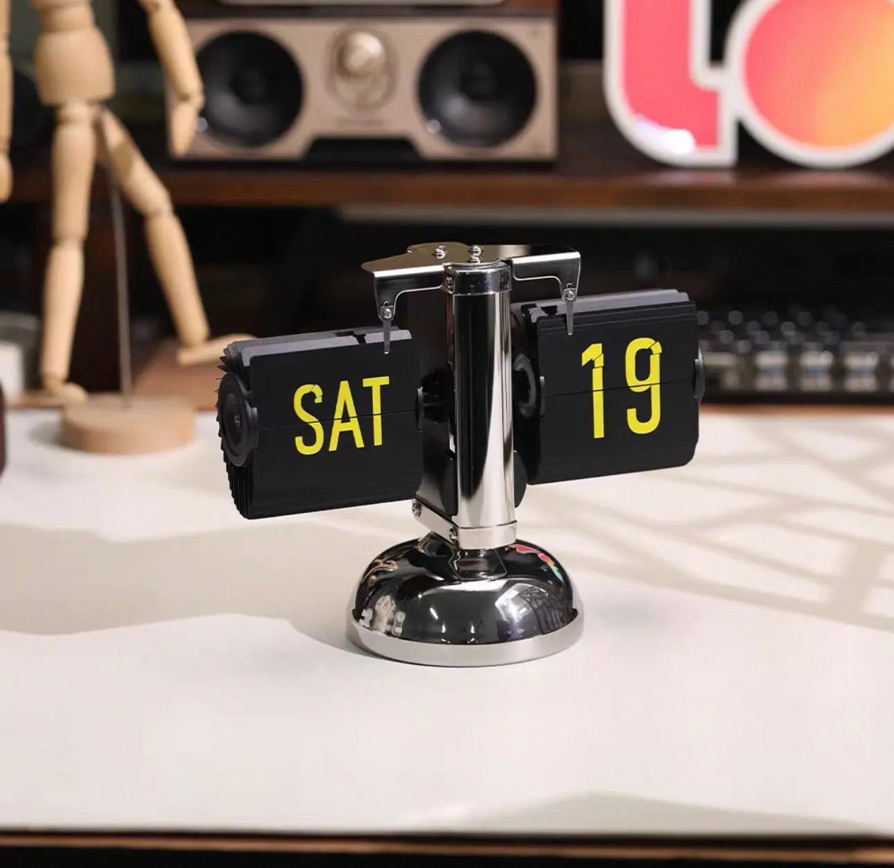 The "Balance" Automatic Flip Clock - Time Will Flip