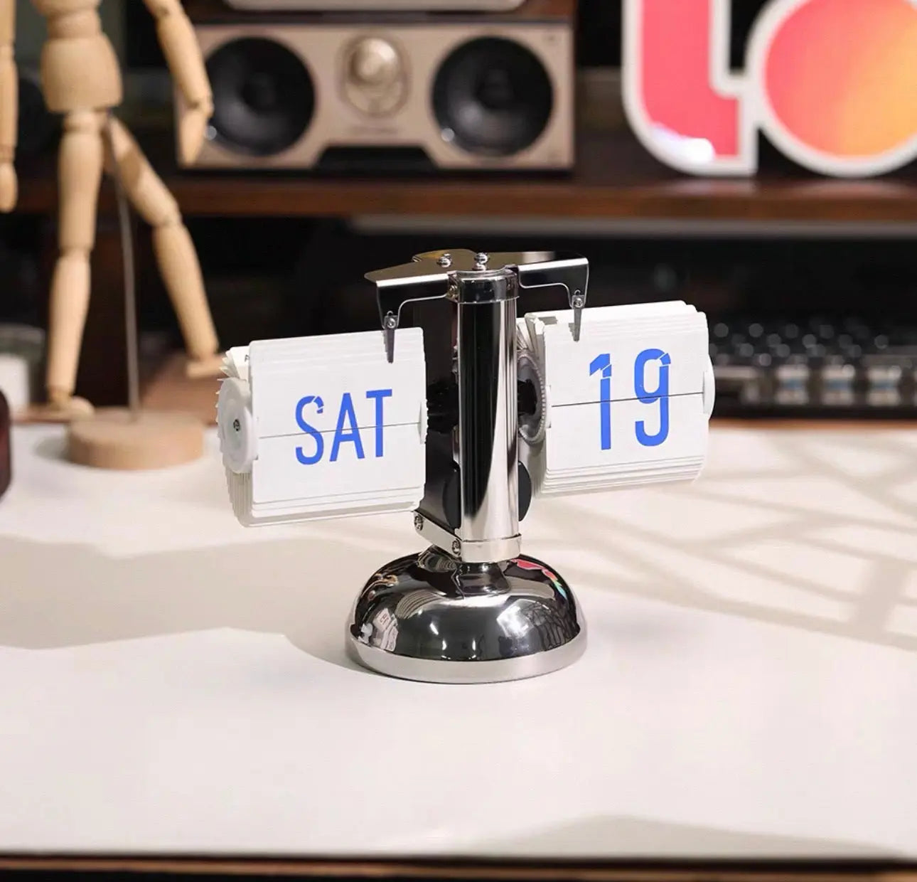 The "Balance" Automatic Flip Clock - Time Will Flip