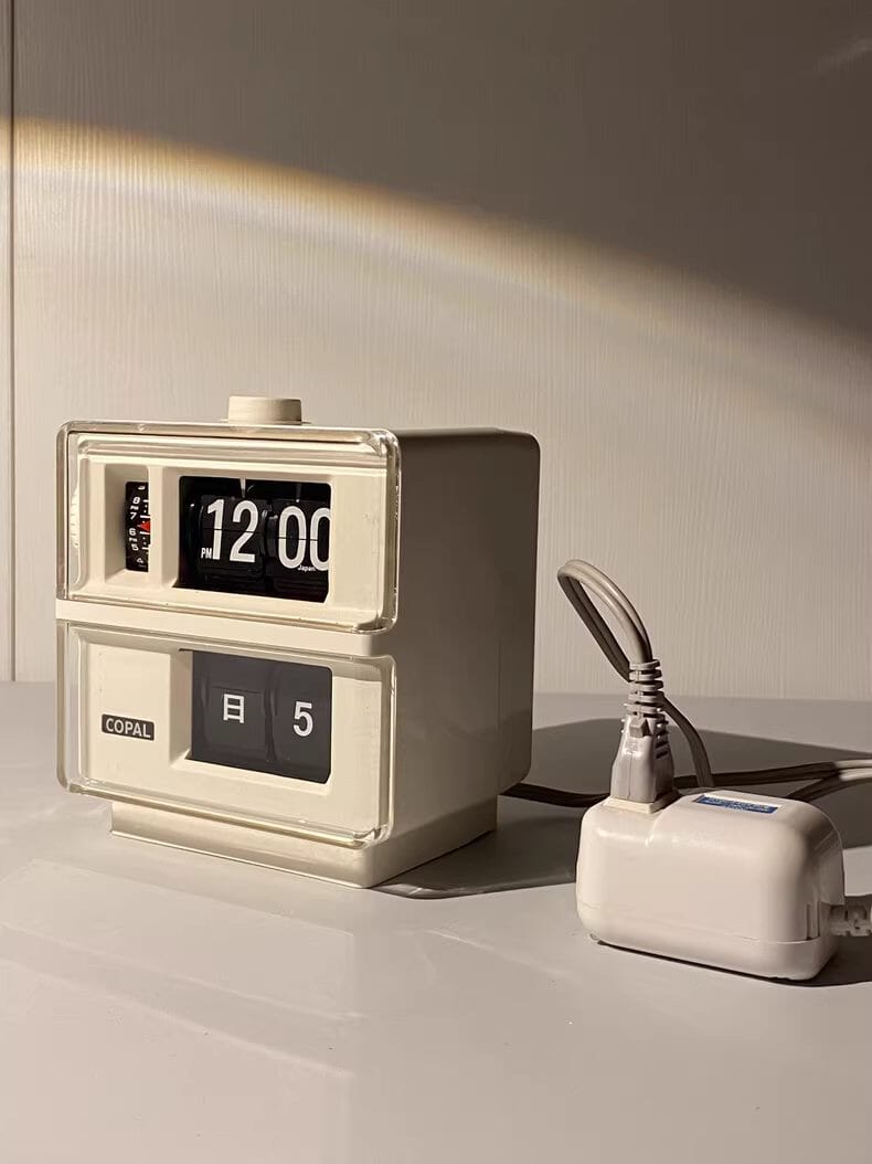 COPAL Flip Clock DP-180 (second hand) Table Clock Time Will Flip