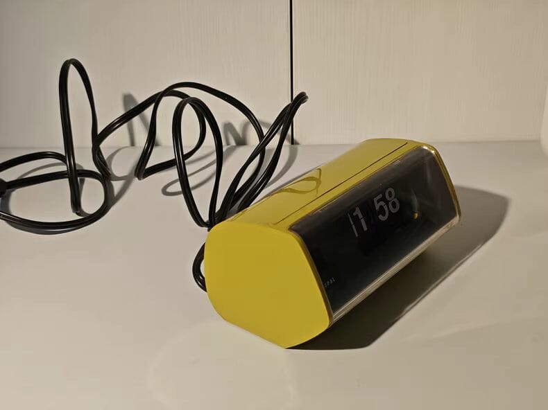 Japanese COPAL Flip Clock COPAL-222 Table Clock Time Will Flip