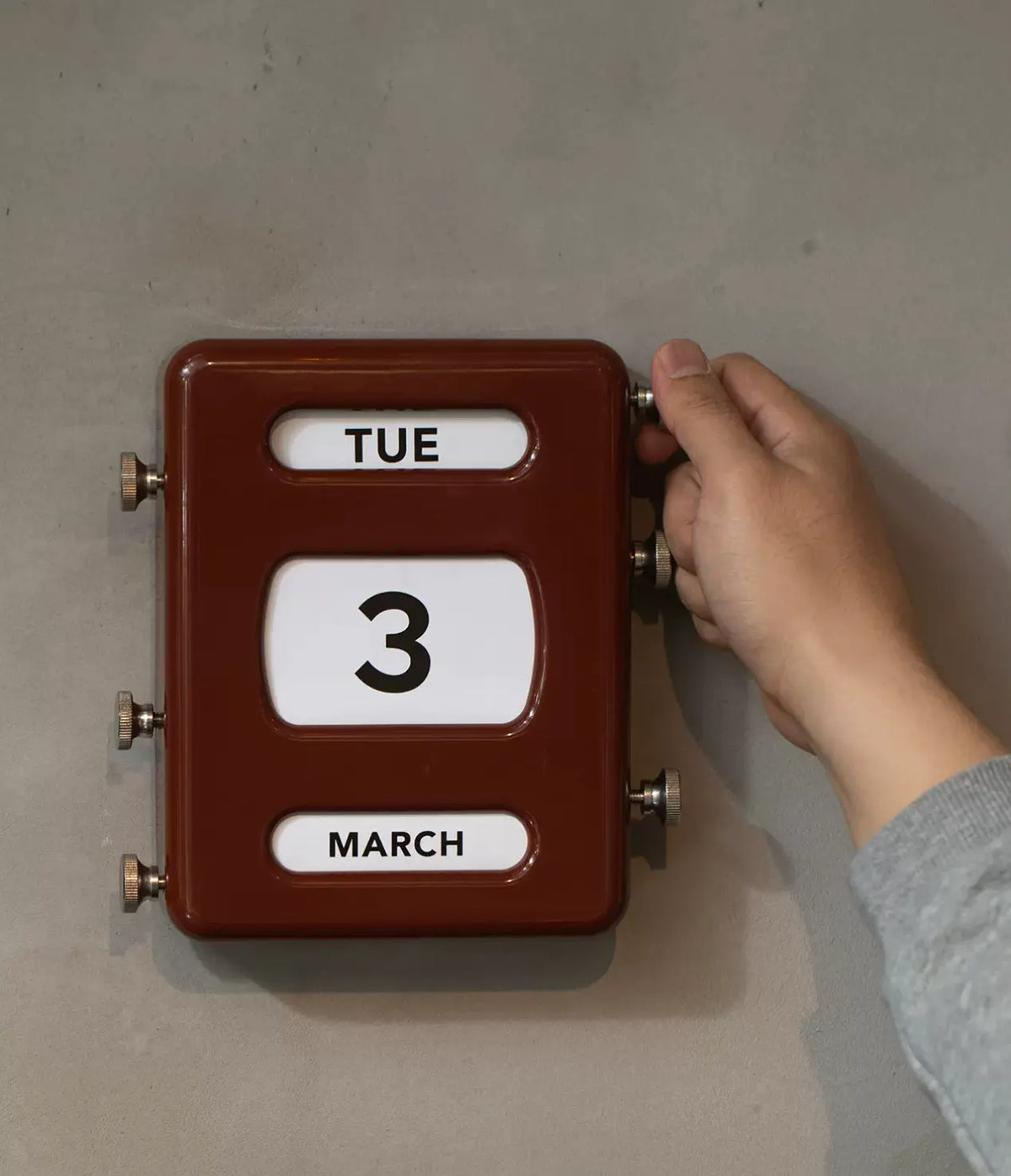 Manual Flip Perpetual Calendar Time Will Flip