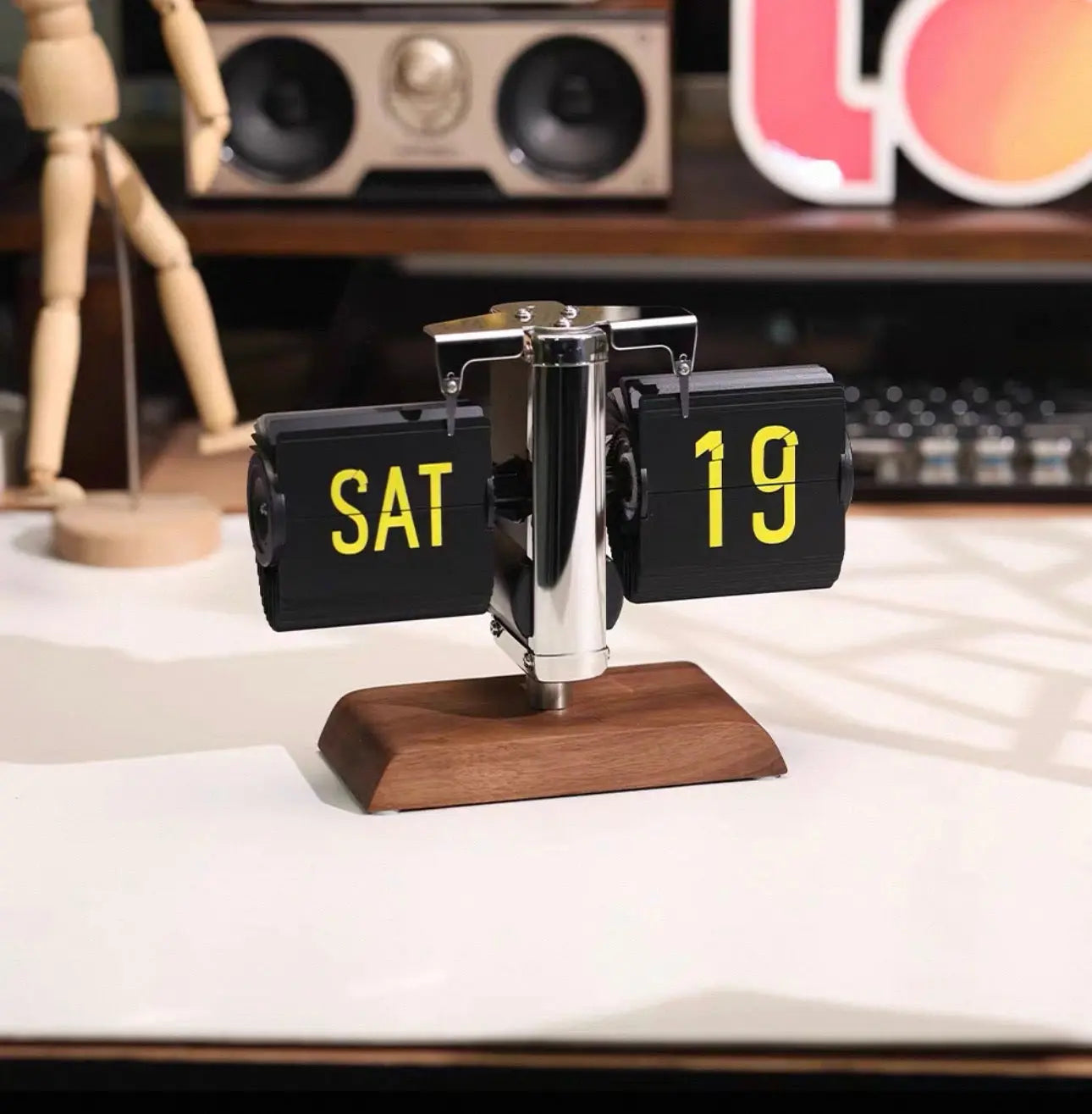 The "Balance" Automatic Flip Clock - Time Will Flip